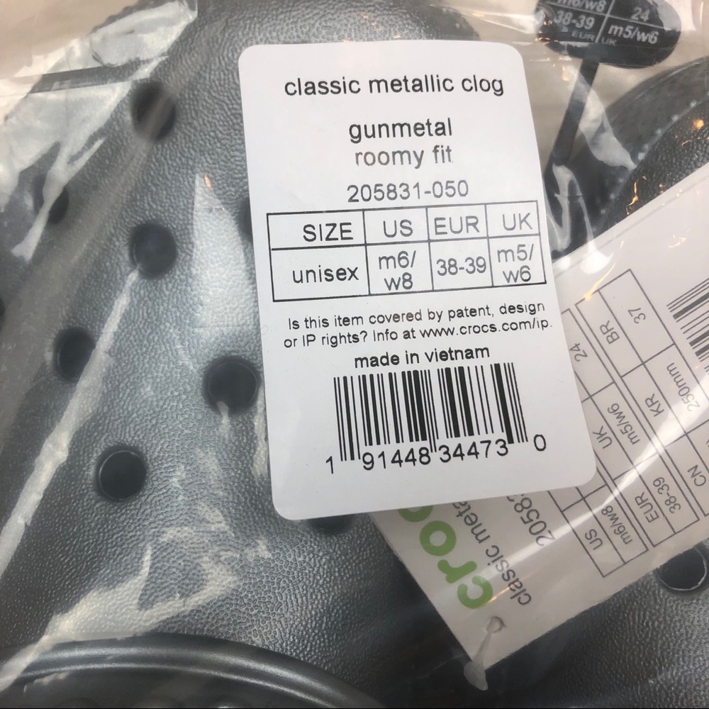 LAST 1! NWT Classic Gunmetal Metallic Crocs - Picture 7 of 8